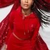 Bluza Big Bling z kapturem z asymetrycznym dołem i dużymi kryształkami Bluza Big Bling z kapturem z asymetrycznym dołem i dużymi kryształkami