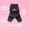 Jedwabistą satynową piżamkę dla zwierząt Juicy Couture Jedwabistą satynową piżamkę dla zwierząt Juicy Couture