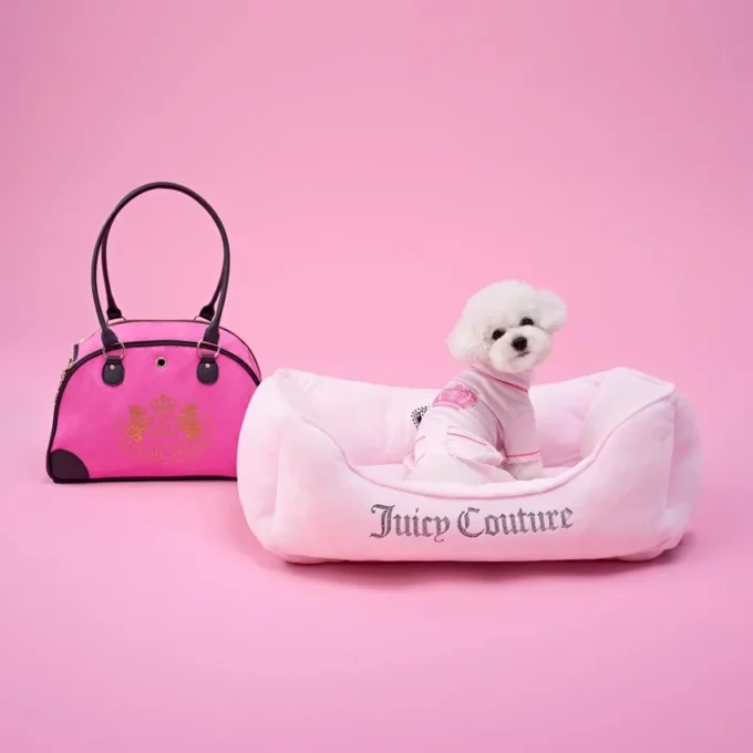 Jedwabistą satynową piżamkę dla zwierząt Juicy Couture Jedwabistą satynową piżamkę dla zwierząt Juicy Couture