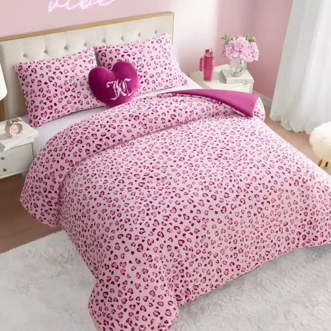 Puszysty dwustronny zestaw pościeli Leopard Hearts Puszysty dwustronny zestaw pościeli Leopard Hearts