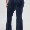 Spodnie welurowe z kieszeniami na zatrzaski w rozmiarze plus size na 30. urodziny Spodnie welurowe z kieszeniami na zatrzaski w rozmiarze plus size na 30. urodziny
