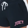 Szorty typu booty w stylu college’u Szorty typu booty w stylu college’u