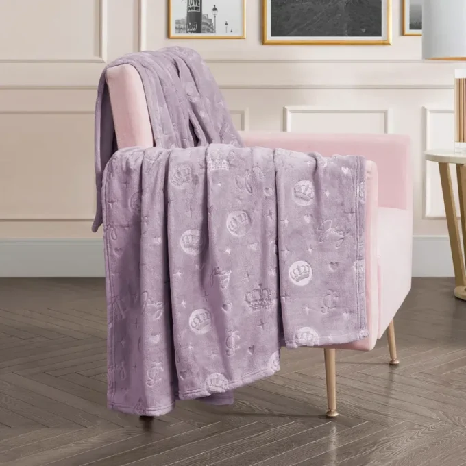 Wytłoczony pluszowy koc w rozmiarze oversize Wytłoczony pluszowy koc w rozmiarze oversize